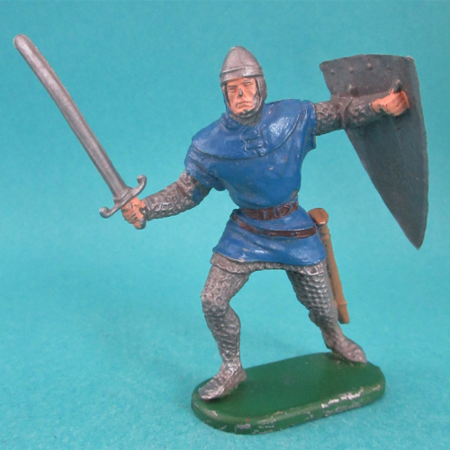 04. Chevalier normand avec épée et bouclier triangulaire.